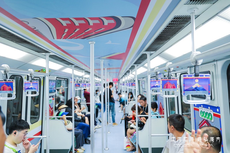 Immersive experience of the charm of "Snowy Dunhuang", let's go! Encounter this "magical" special train art on Subway Line 1 | Sakya | Immersive