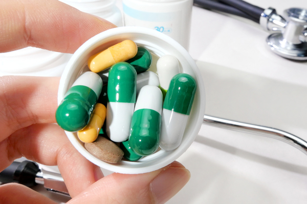 Internet pharmacies only cost more than 20 yuan? A reporter's investigation found that Shanghai medical insurance pharmacies sell 82 yuan worth of drugs for procurement | drugs | medical insurance