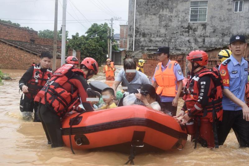 紧急转移2603人,广西北海遭特大暴雨袭击天气|救援|广西北海
