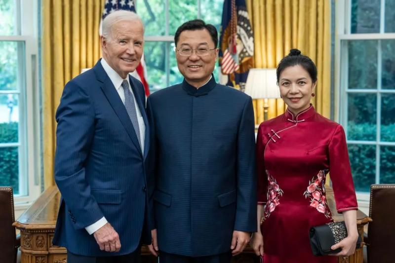 Ambassador Xie Feng submits his credentials to US President Biden. President | Ambassador | United States