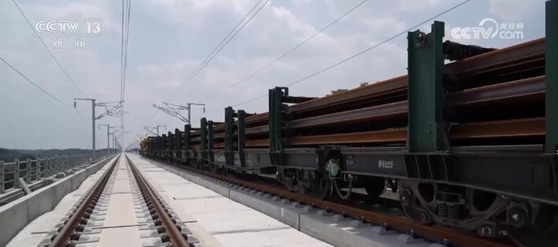 A batch of key construction projects solidly promote the completion of 371.3 billion yuan of fixed assets investment in national railways Guiyang | railway | a batch