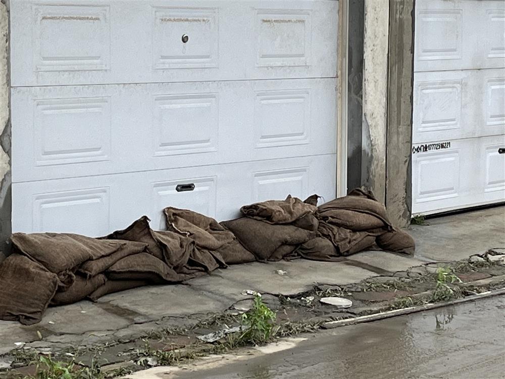 When floods flood empty nesters, parents and elderly people in suburban communities of Beijing