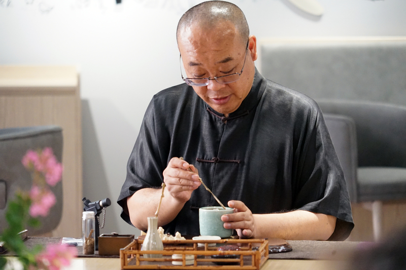 Not just living, can make young people feel "what kind of incense is beautiful in human nature" | Fragrance Culture Professional Committee of Shanghai Arts and Crafts Industry Association | Young people