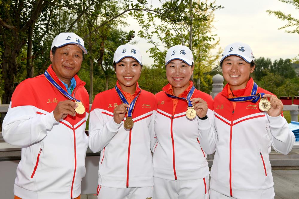 第一个吃螃蟹的上巡赛20岁重启,上海高尔夫队获全锦赛男团冠军、女团亚军高尔夫球|上海队|冠军