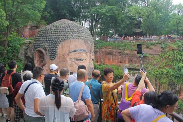 The transfer of part of the business rights meets the requirements, and the Leshan Giant Buddha Scenic Area is sold? Scenic spot: scenic spot several years ago | transfer | Leshan Giant Buddha Scenic Area scenic spot | news | regulations | protection | management right | Leshan Giant Buddha Scenic Area