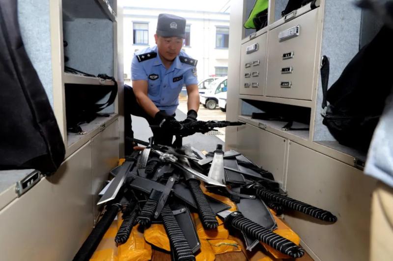 The highest prize is 50000! Nanjing police latest release, reporting gun and explosive materials | Report | Police