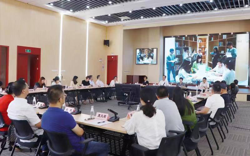 The town of Shanghai encourages party organizations and party members of industrial cluster enterprises to actively participate in key technology "unveiling and leading" industries | clusters | enterprises