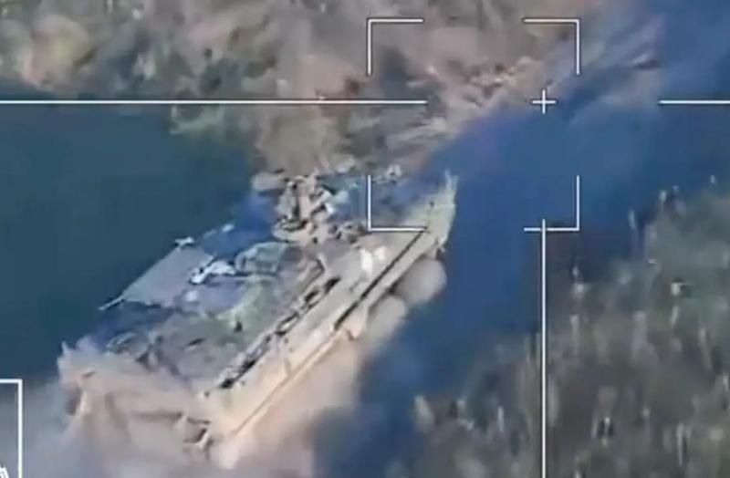 The footage of the destruction of the US made aid to Ukraine's "Stryker" tank has been made public for the first time: Russian military patrol missiles hit the target. Reportedly | Ukraine | First time