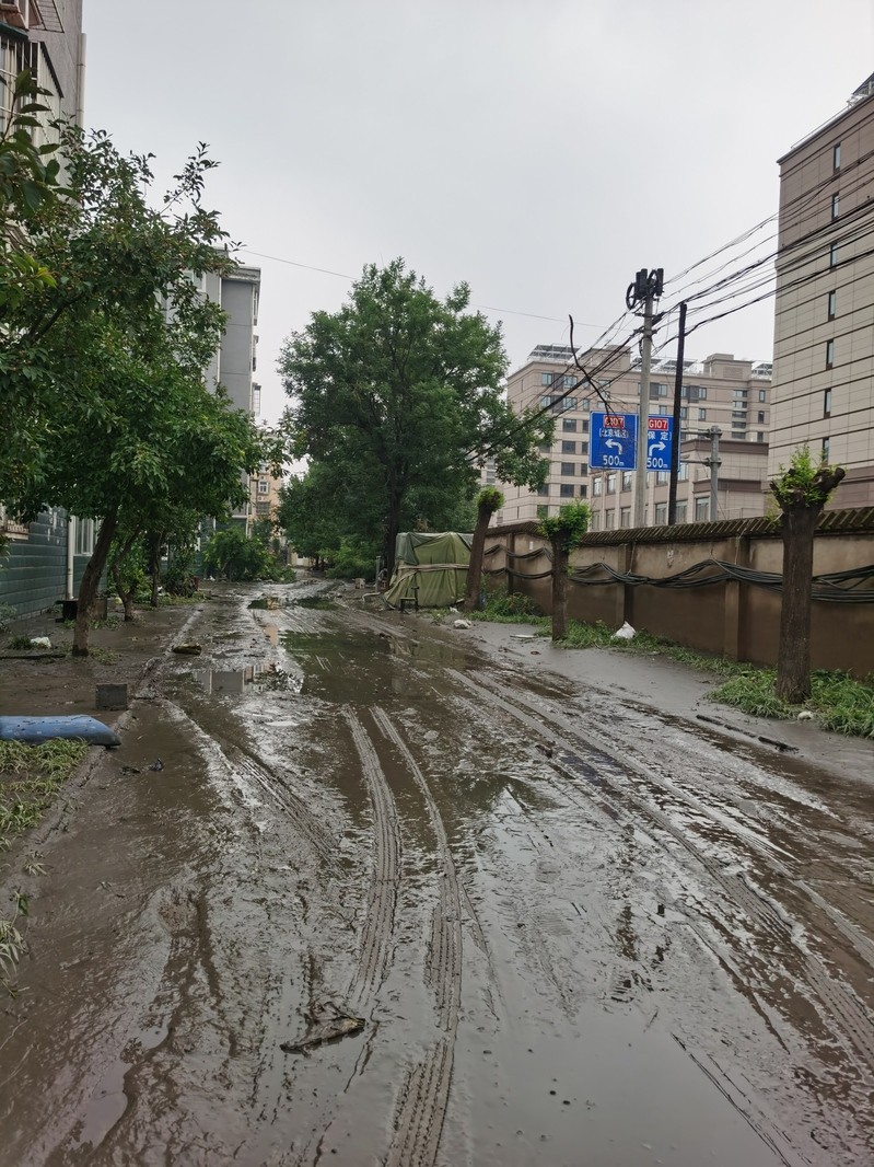 When floods flood empty nesters, parents and elderly people in suburban communities of Beijing