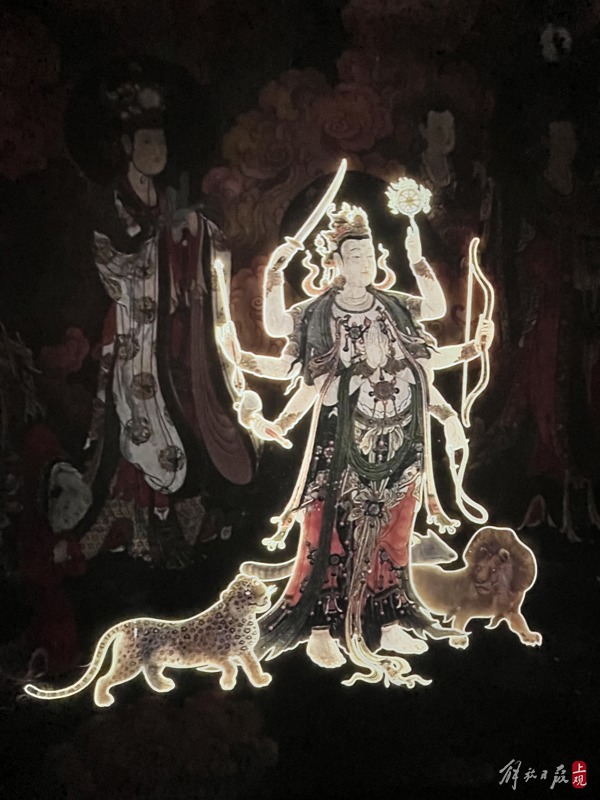 After the digital restoration of Beijing Fahai Temple, it feels like a dream and even better than the past. The first authentic night tour of Ming Dynasty murals