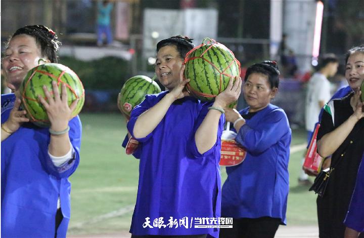 The hottest place is in the "village", where "village supermarkets" and "village BA" seamlessly connect! This summer, Guizhou | Village Super | Seamless