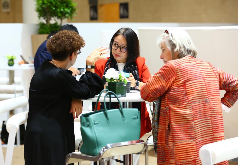 Xinhua All Media+Summer Davos Forum: Guests Exchange and Communication to Promote Cooperation Attendees | Nature | Forum