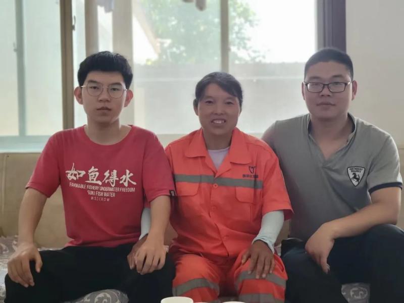 His desired university has responded, and the mother and son of Ren Xuming from Hebei have moved the entire network! Last night, Hebei | Mother | All Network