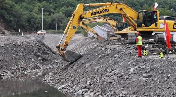 鏖战永定河！直击中央企业助力北京灾后基础设施重建垃圾|河道|企业
