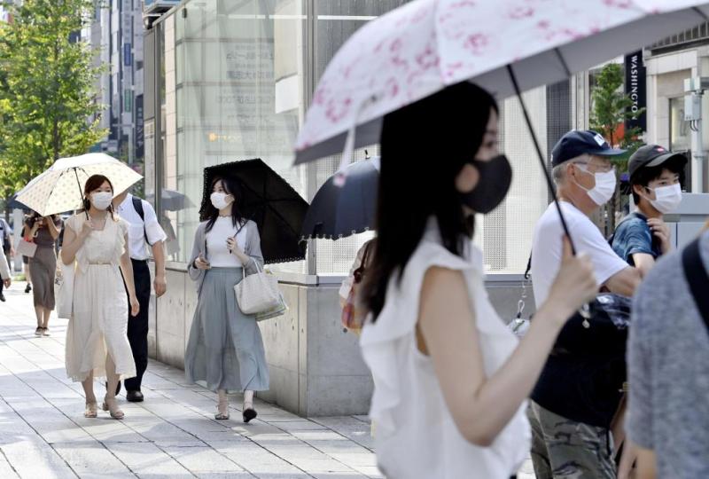 多数人兼顾工作育儿,日本女性工作人数升至历史峰值人数|就业者|历史