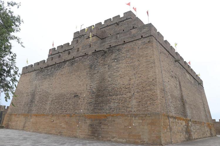 Why is the North Platform of Yulin Town called the "First Platform of the Great Wall"? "Check in China" Visiting Team to Explore Border | Thailand | The Great Wall of China