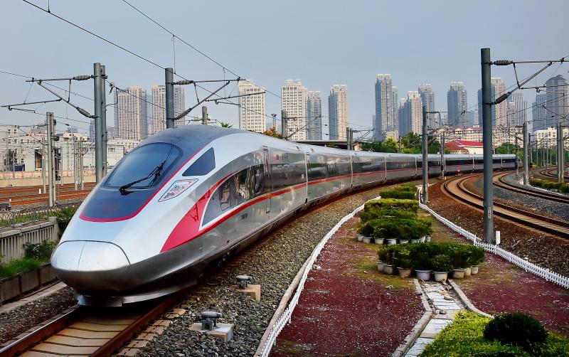 This "golden business card" is getting brighter and brighter as it is wiped away!, Xinhua All Media+| China's First Designed High Speed Rail with a Speed of 350 kilometers per hour, 15 Year Old High Speed Rail | Beijing Tianjin | Xinhua All Media+| China