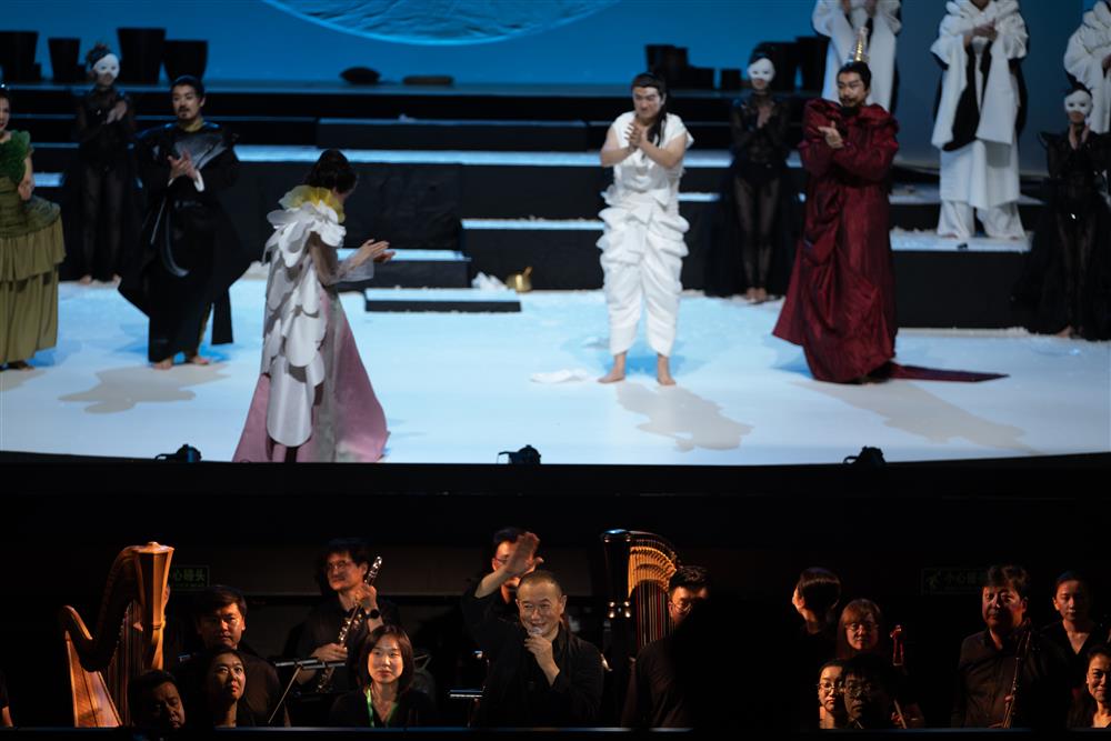 在一杯茶里了解中国,谭盾歌剧《茶魂》在沪上演：中、美、日三国艺术家同台茶魂|歌剧|谭盾