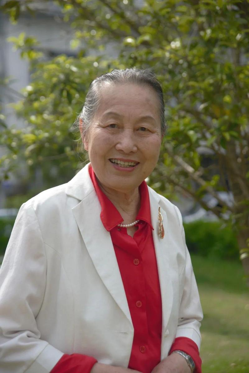 Congratulations on receiving this international honor! 94 Year Old Chinese Nurse Award | Zhang Jinyuan | International