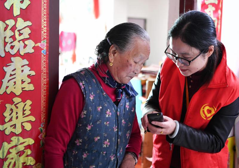 建设网络强国助力民族复兴——以习近平同志为核心的党中央引领网信事业发展述评网络|发展|党中央