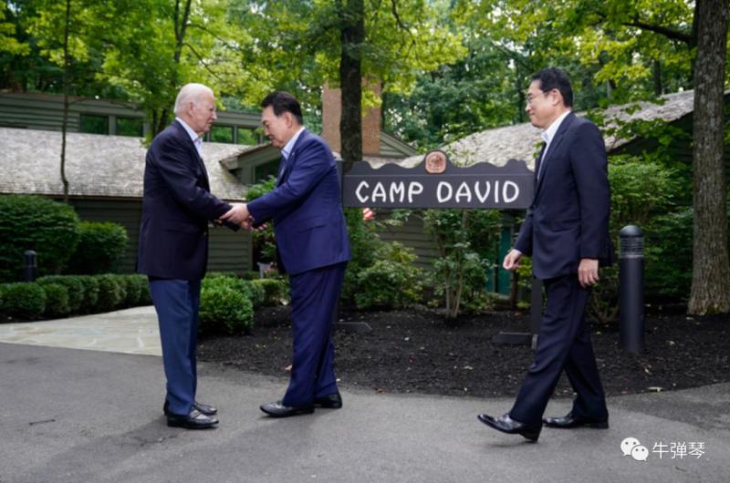 These three small details are very eye-catching. David Camp, US, Japan, South Korea Summit, Biden | Yoon Seok yeol | Details