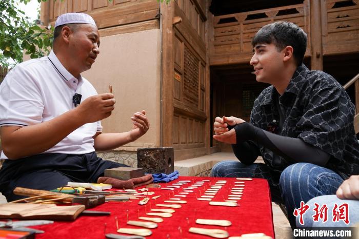 "Waiguoren" Guests Enter Xunhua, Qinghai to Experience Salar's Chord Iran | Blogger | Qinghai