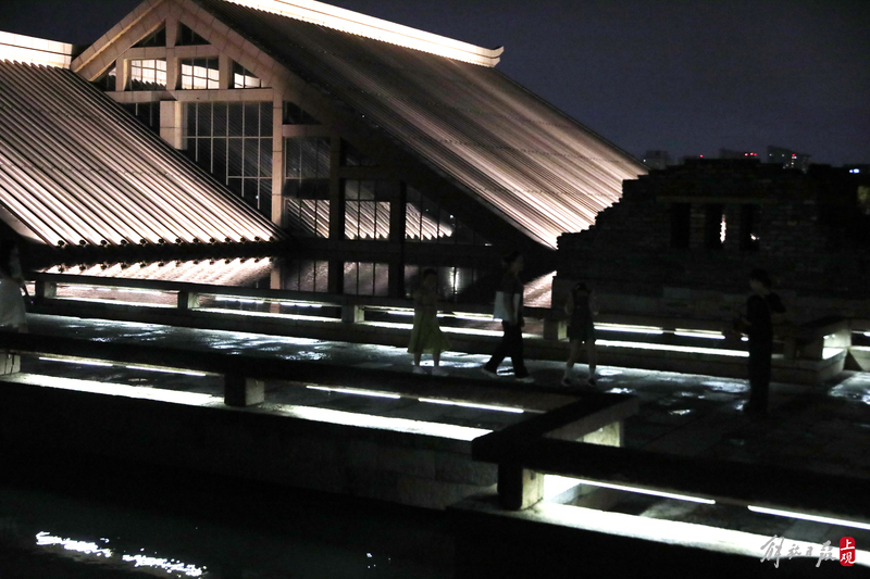 夜游广富林文化遗址公园畅享暑期漫生活,打卡水上“金字塔”夜游|广富林