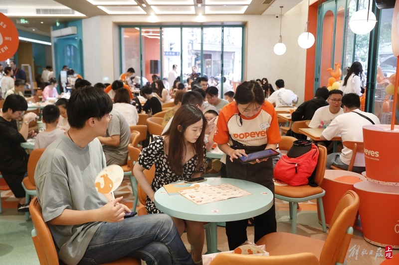 Extending business hours on weekends, internet famous fried chicken shop Popeyes returns to Huaihai Road Popeyes | fried chicken