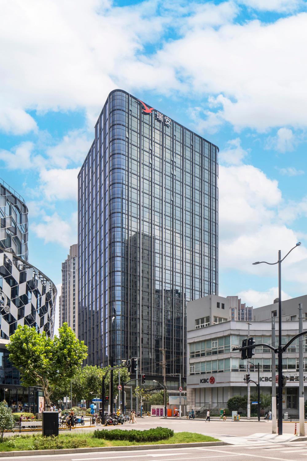 It will become a new landmark on Changshou Road, with the commercial opening of the alley next month and the official opening of the Hongshoufang office building with fireworks | commercial | Changshou Road