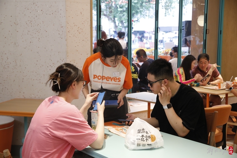 Extending business hours on weekends, internet famous fried chicken shop Popeyes returns to Huaihai Road Popeyes | fried chicken