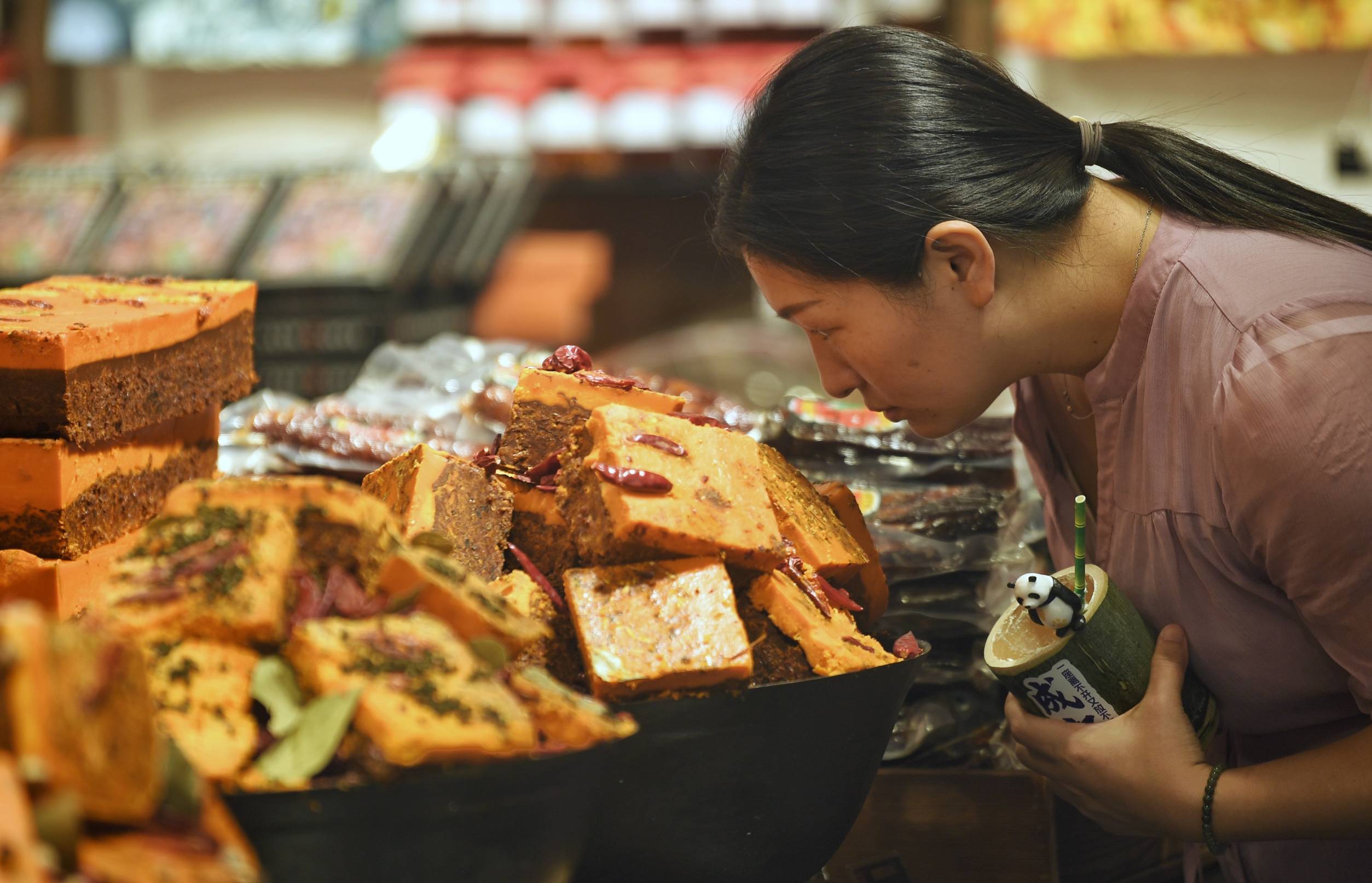 Experience the fireworks in the city of Dayun, Xinhua All Media+| Experience | Food | Chengdu in Chengdu