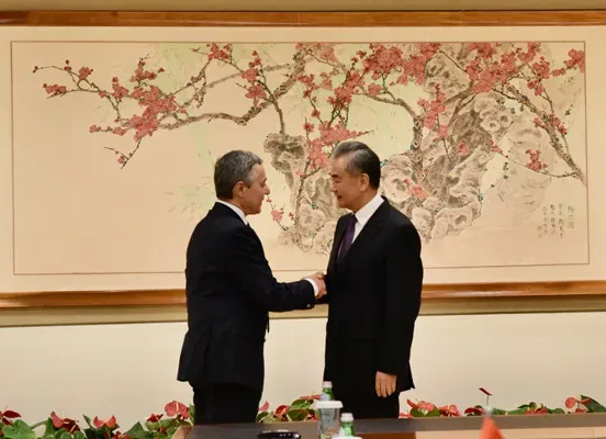 Wang Yi Meets with Swiss Foreign Minister Cassis