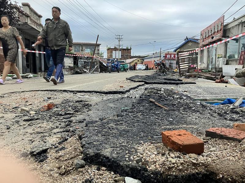 Large areas of rice fields flooded and facing crop failure, flood scene in Shangzhi, Heilongjiang Province: damage to facility agriculture flooded | Introduction | Greenhouse | Shangzhi City | Old Street | One side | Villagers | Floods