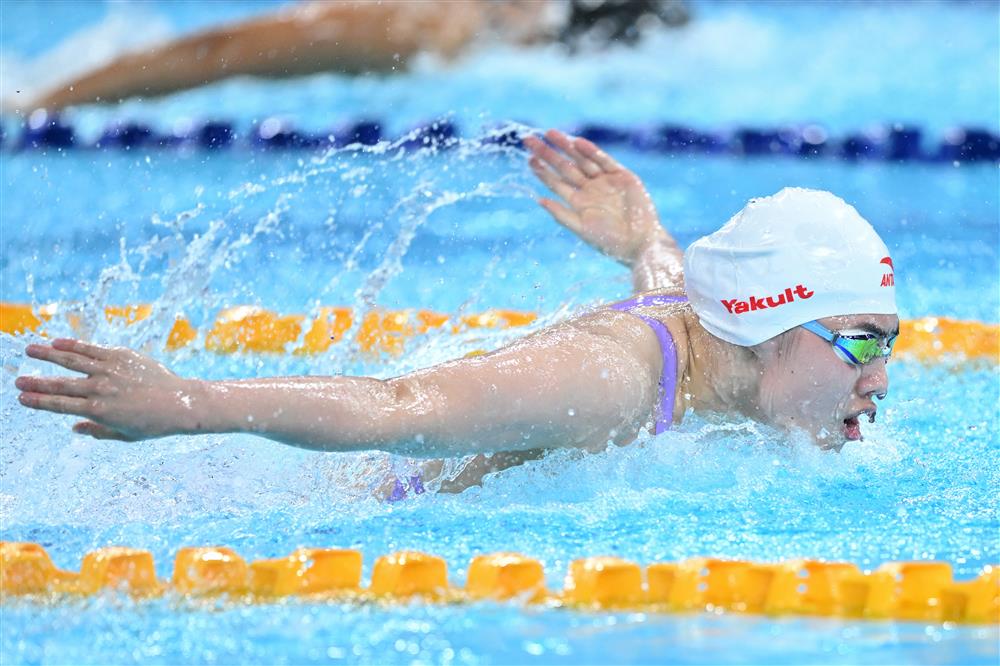 He is the athlete with the most gold medals at the Chengdu Universiade. Zhang Yufei won the gold medal in the 50 meter freestyle. If he doesn't open the hardware shop, he will become the king of the eight gold medals. Zhang Yufei | competed | won the gold medal