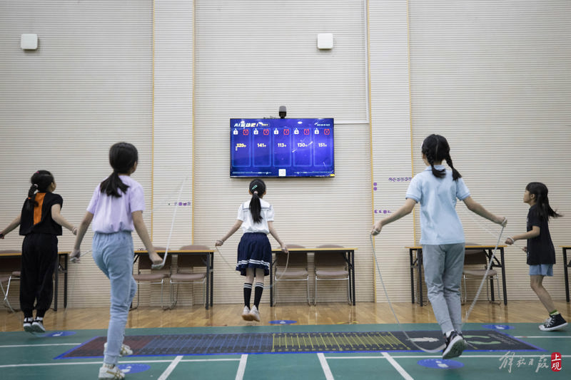 Opening AI sports bars, upgrading art spaces, security drills... This elementary school is fully preparing for the new semester