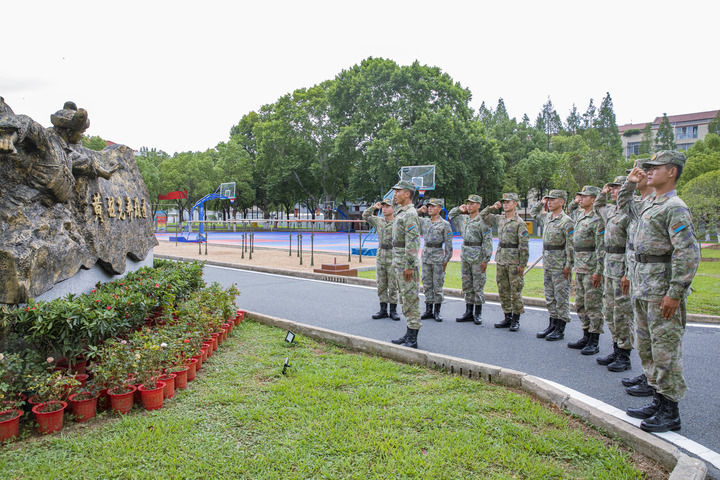 Strong support for the great rejuvenation of the Chinese nation with national defense and military modernization -- written on the occasion of the 96th anniversary of the founding of the Chinese people's Liberation Army | Xi Jinping