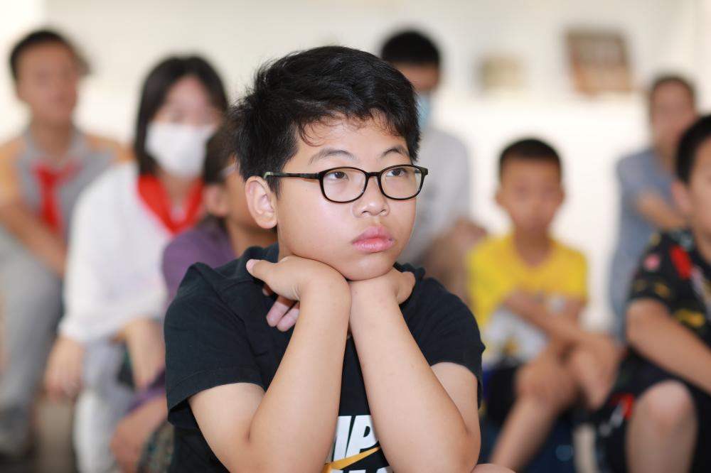 Teenagers embark on a different summer vacation, listening to the stories of the past told by the militia grandmother... at Jinshanzui Fishing Village Grandma | Militia | Fishing Village