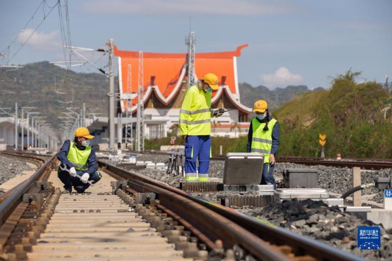 The Belt and Road · Zero Distance | A "Iron Dragon" across mountains and rivers | China Laos | Railway | One