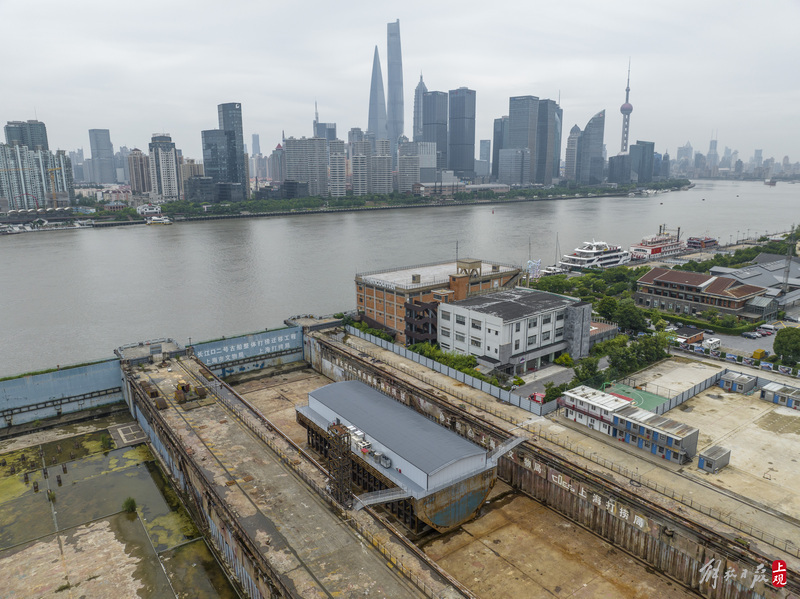 Maximizing the protection of underwater cultural relics in a semi excavated state, exclusively loading the Yangtze River Estuary No. 2 ancient ship into an intelligent cabin