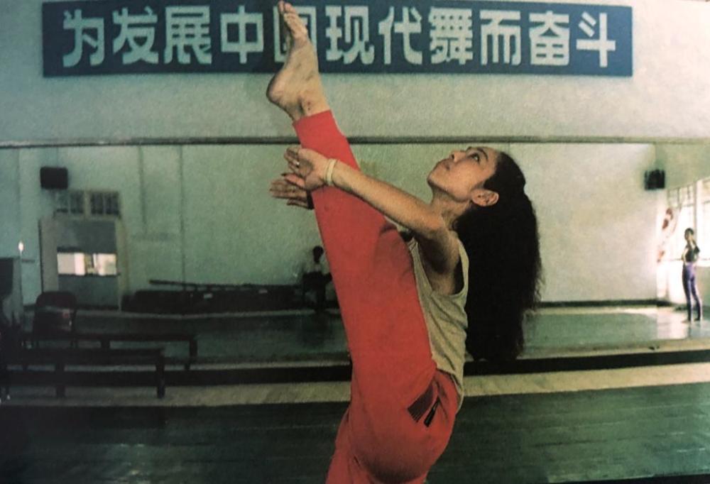 How old can a dancer dance to? Dialogue with 59 year old Hong Kong dancer Qiao Yangcheng | Baoji, Shaanxi | Hong Kong