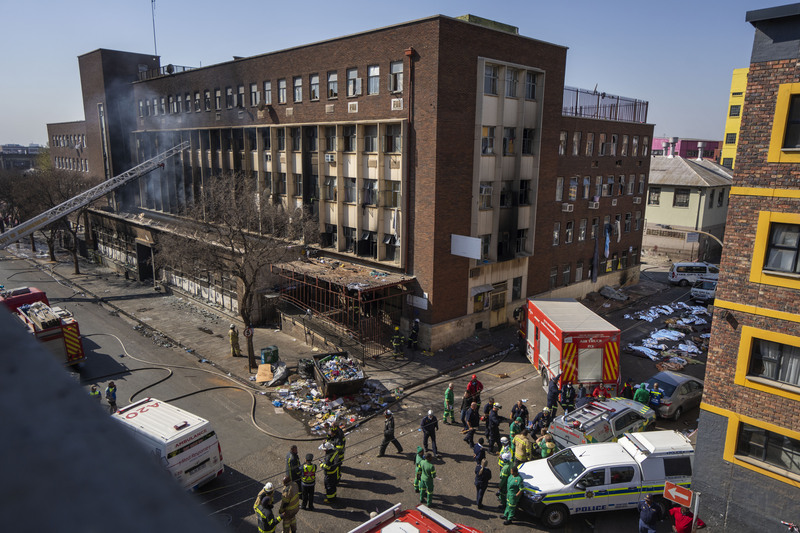 【看世界】南非约翰内斯堡建筑火灾死亡人数升至75人