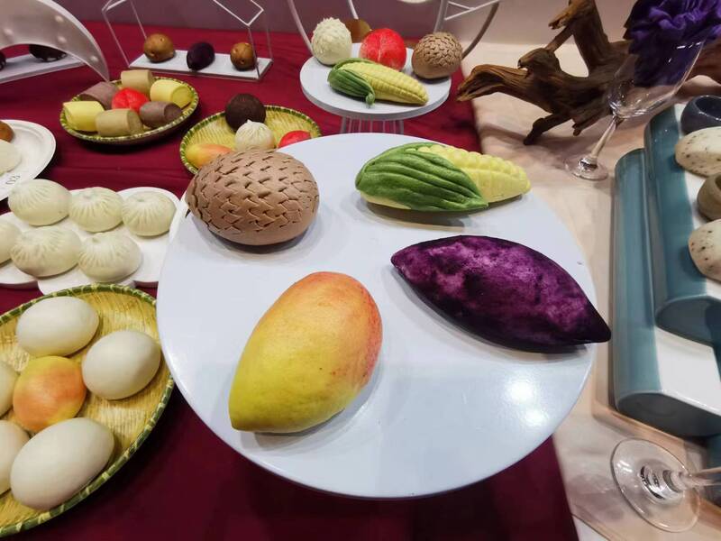 More Shanghai style innovative food is waiting for you to clock in, Mantou, steamed stuffed buns, Steamed rolls, bee sugar cakes are playing a challenge contest in "four leaf clover" | food | four leaf clover