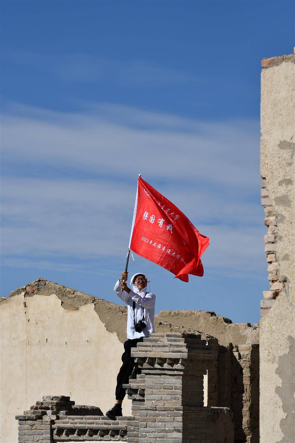 荒废半个世纪的石油小镇空中建模保护,地球上最像火星的无人区发出求救信号营地|火星|半个世纪