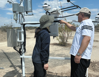 Tailored to local conditions and continuous exploration (technological perspective: following researchers to control desertification) Researchers | Gurbantunggut Desert | Technology