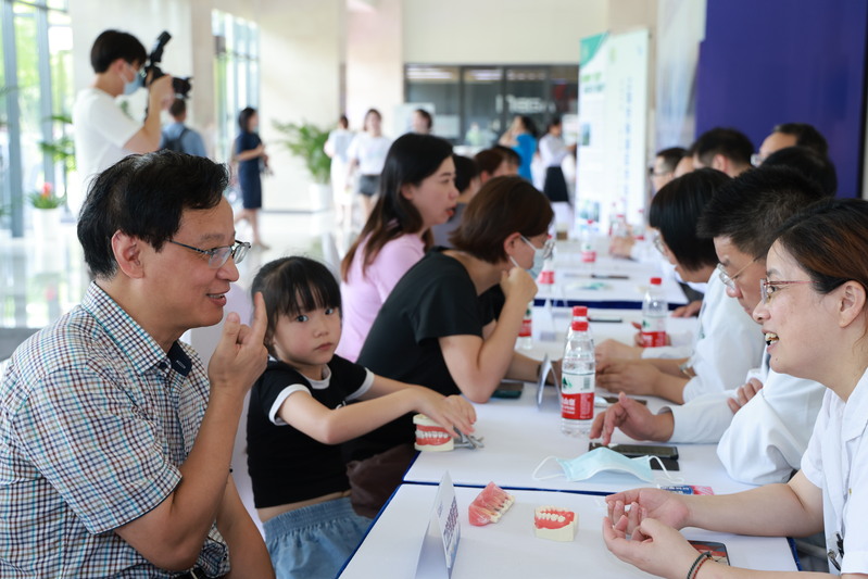 A professional medical team visited Yangpu Science and Technology Park to hold a free clinic, and four units including Shidong Hospital joined hands with the public | the park | medical treatment
