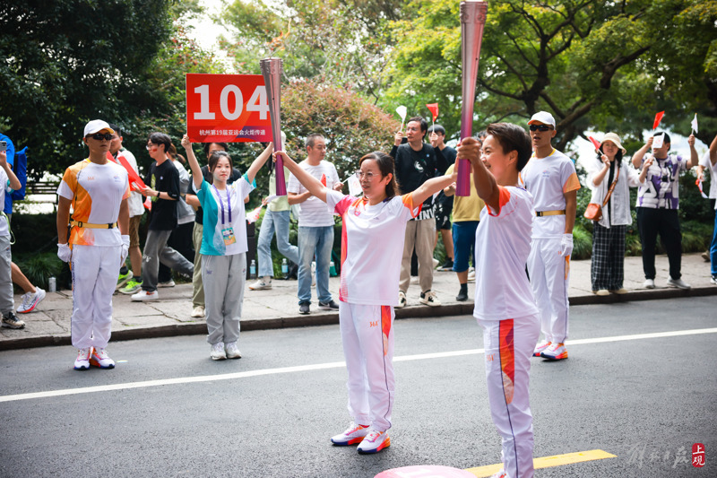 The "Asian wind" will blow by the West Lake, and 106 torchbearers of the Hangzhou Asian Games will set off, holding the "firewood" in their hands