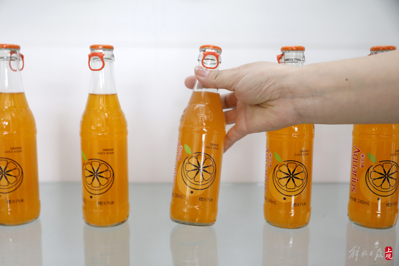 玻璃瓶和易拉罐新老包装更爱哪个？,老字号正广和橙汁汽水重出江湖汽水|正广和