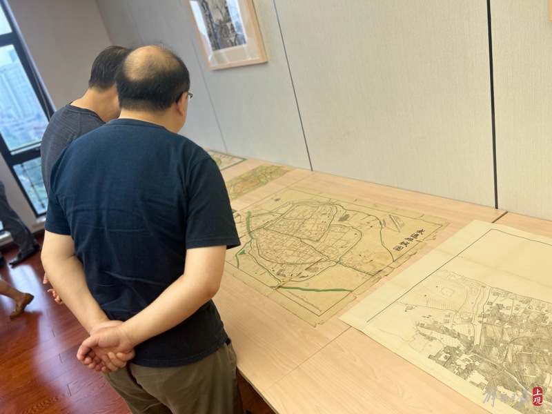 Filling the gap in the publication of specialized literature on Jiangnan maps, a collection of 228 modern maps of 63 central towns in Jiangnan has been released