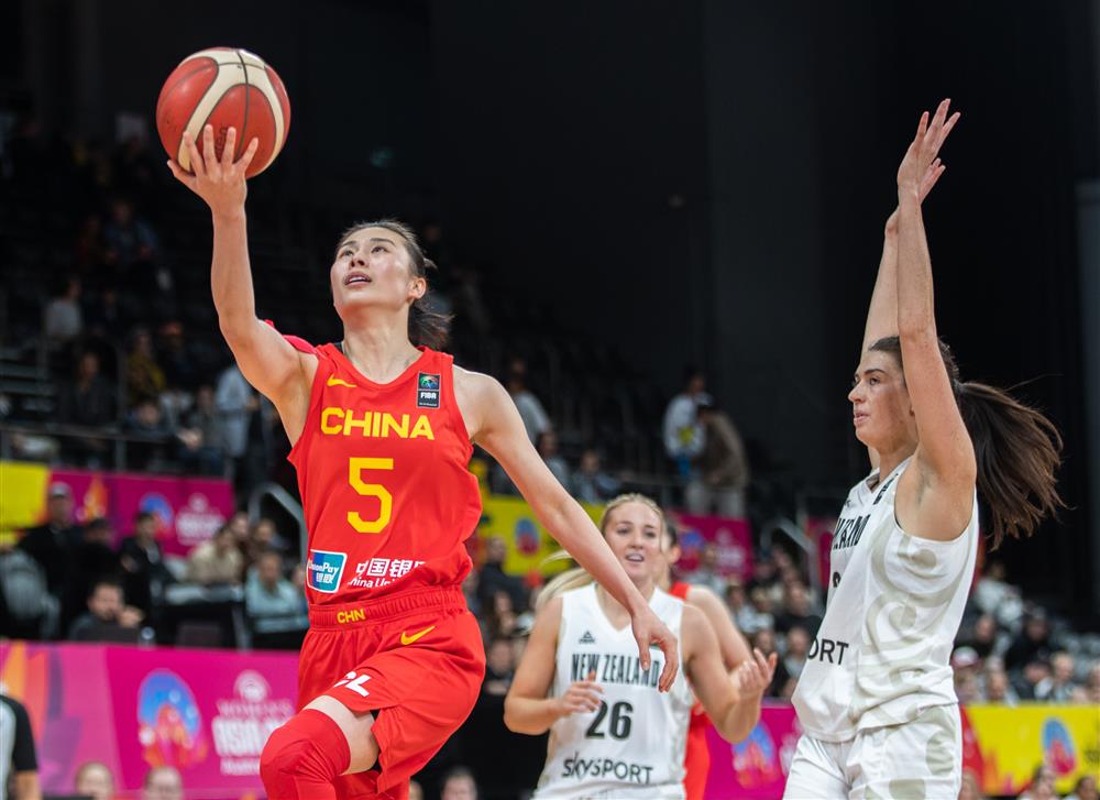 Li Meng is starting to regain his form. In the Asian Cup, the Chinese women's basketball team won a 34 point victory over New Zealand with a shooting percentage | efficiency | Chinese women's basketball team