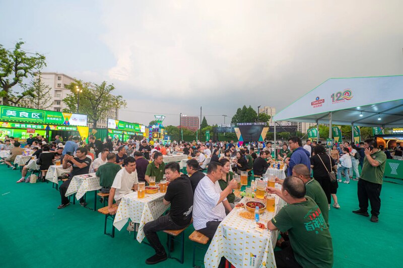 Over a period of 10 days with many activities, the first Qingdao Beer Festival in Baoshan, Shanghai opened. Beer | Dachang Town | Activities